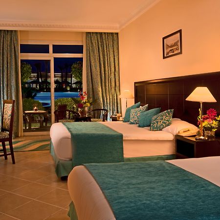 沙姆沙伊赫塞拉酒店 外观 照片 A room at the Hilton Sharm El Sheikh